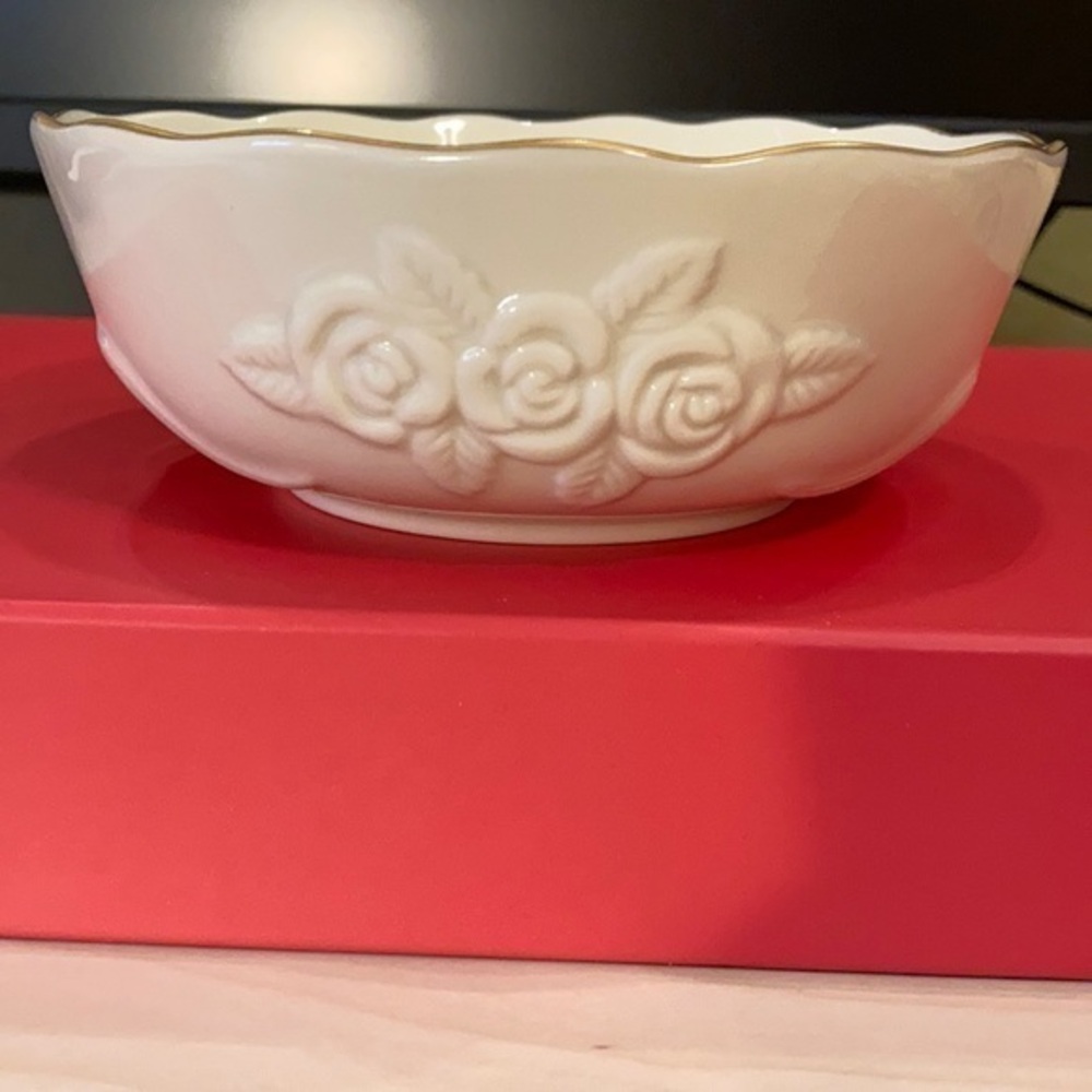 Lenox rose embossed candy/nut dish
